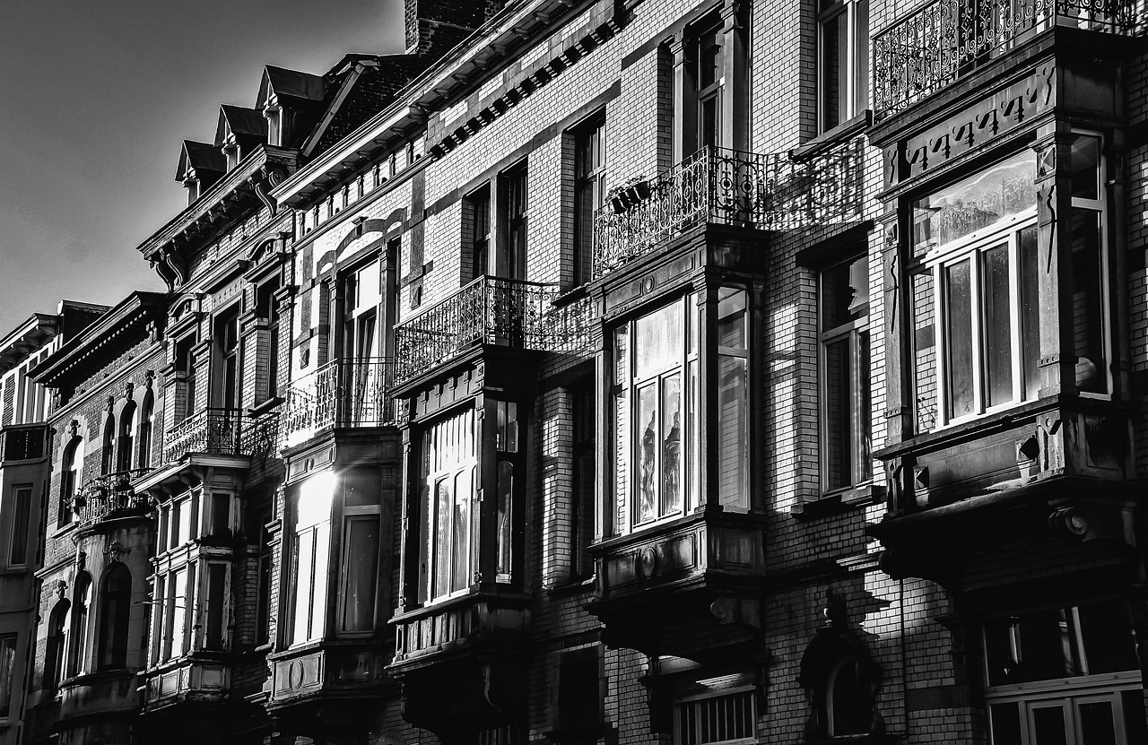 House, building, facade — Construction Loans: A Comprehensive Guide for Homebuilders and Investors