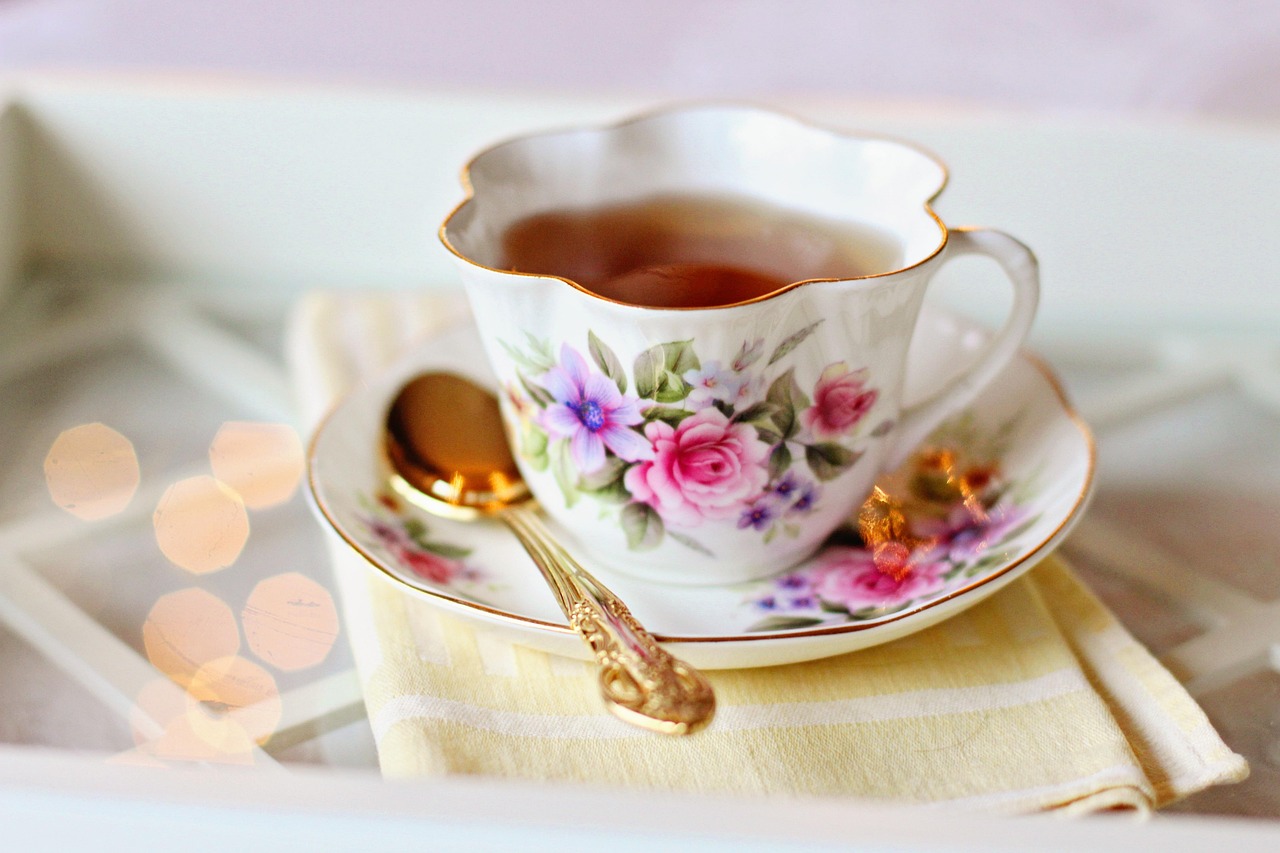 Tea cup, vintage tea cup, tea — Few Tips And Instructions For Spectacular Wallpaper Installation