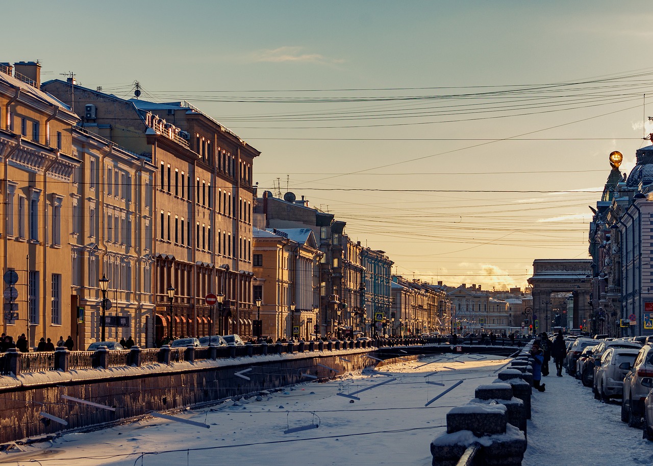 River, embankment, st petersburg — How to do marketing for your sales funnel?
