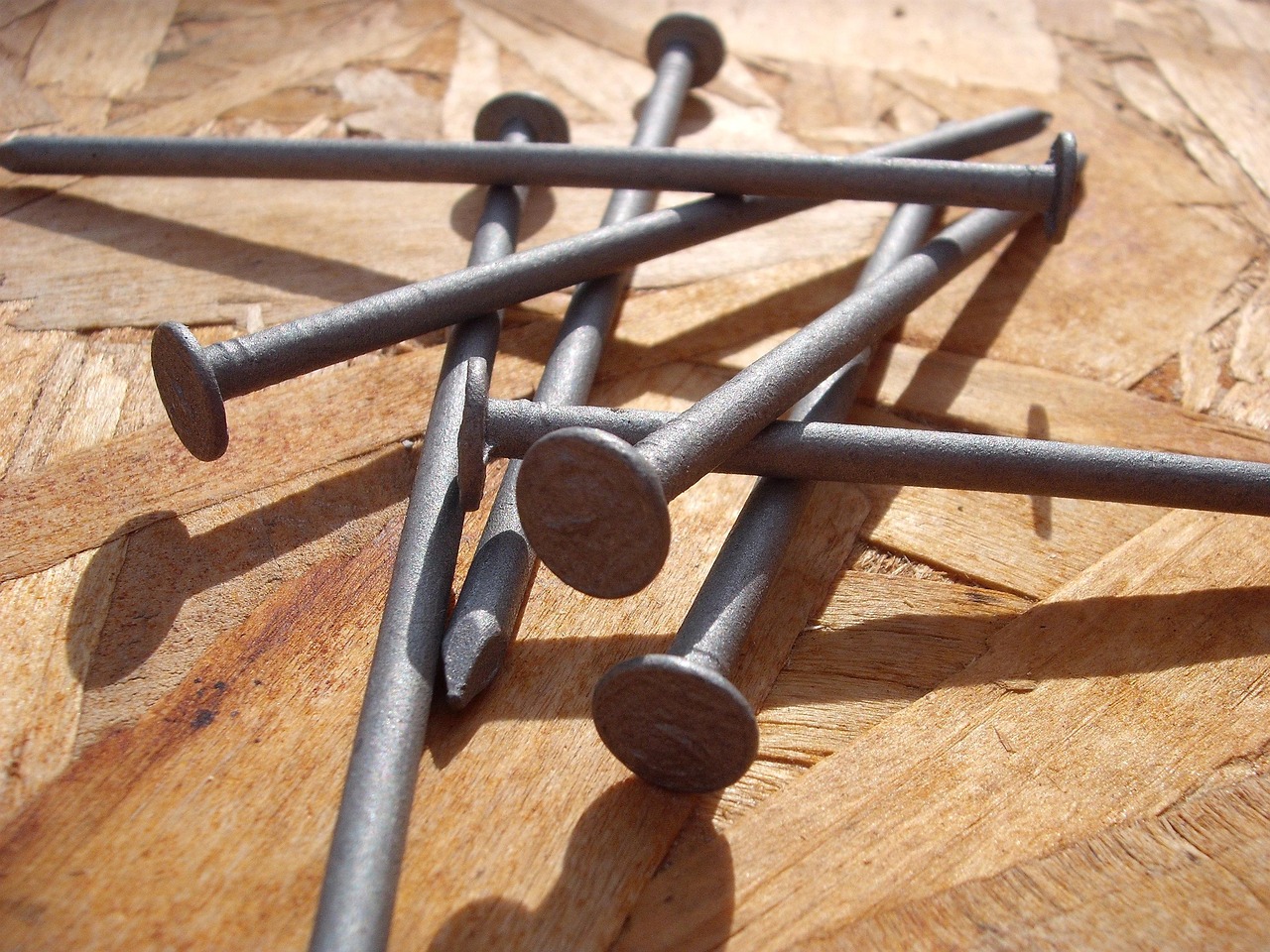 Nails, hammer, carpentry — Why Go for Branded Valves?